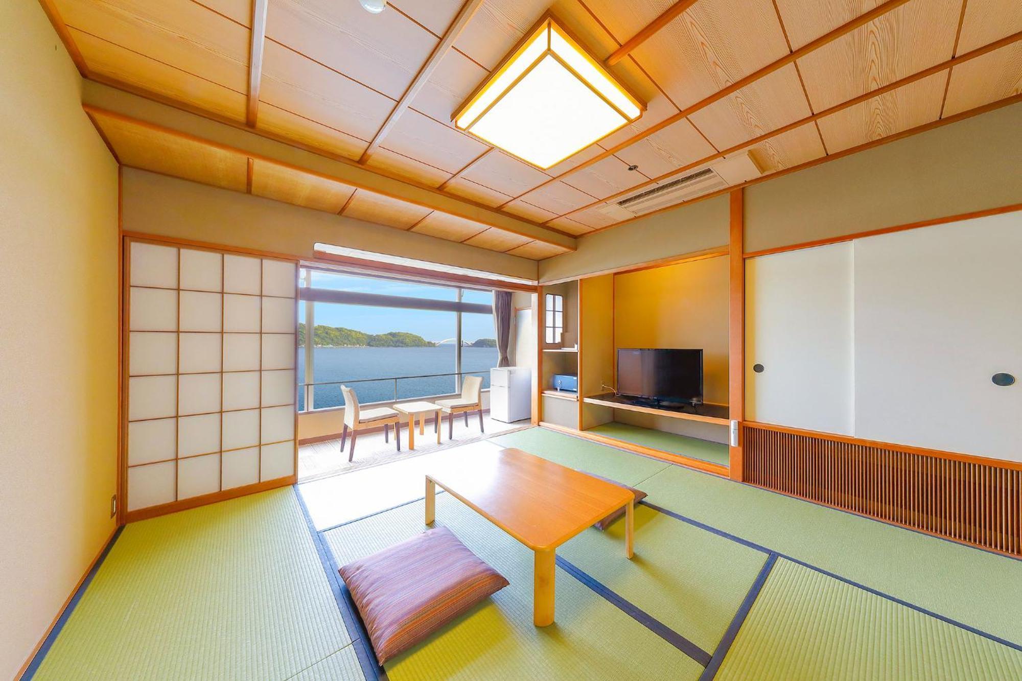 Ooedo Onsen Monogatari Nanki Kushimoto Hotel Exterior foto